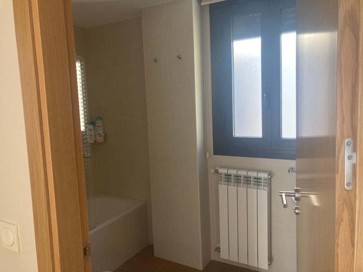 Modern & Cosy Apartment In Jaca Pyrenees Spain Eksteriør billede
