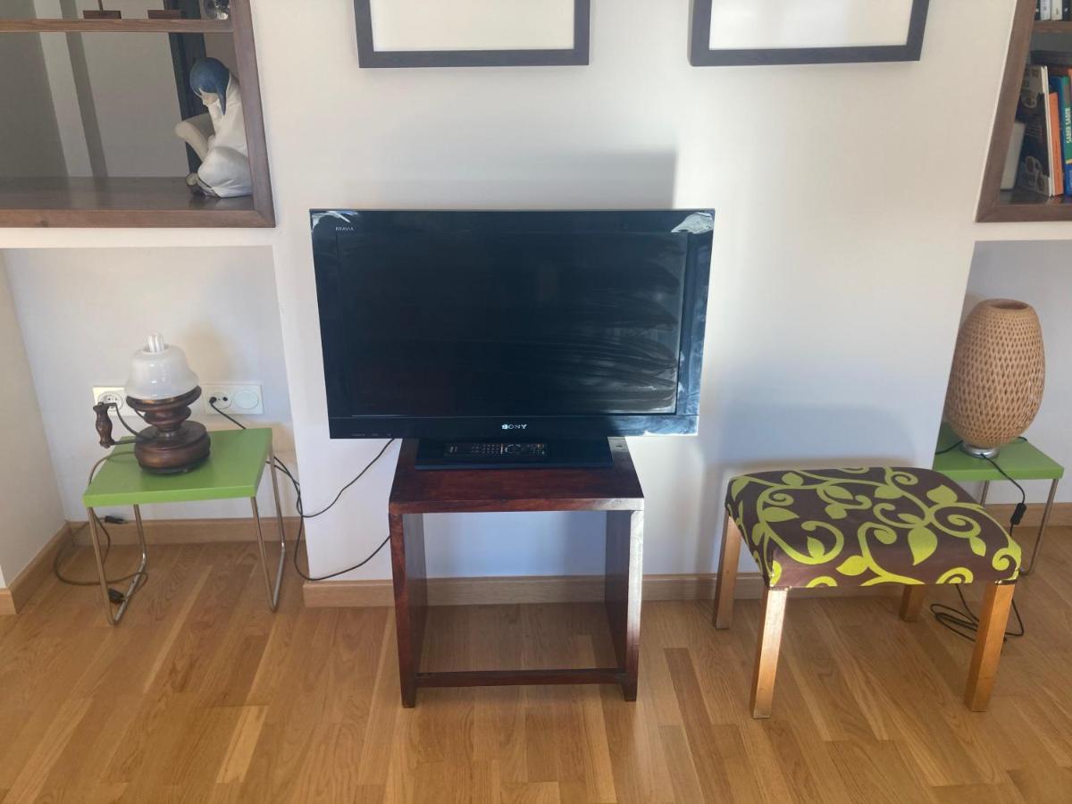 Modern & Cosy Apartment In Jaca Pyrenees Spain Eksteriør billede