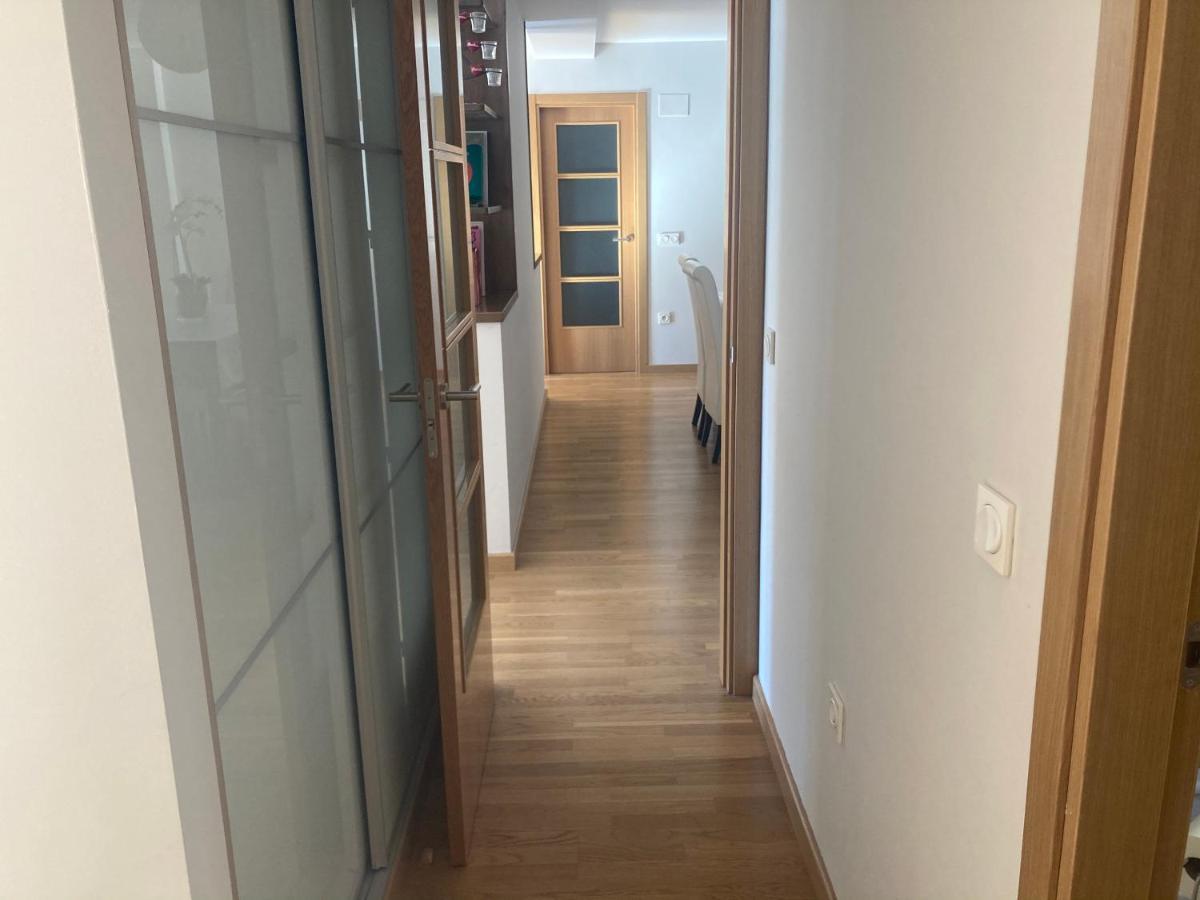 Modern & Cosy Apartment In Jaca Pyrenees Spain Eksteriør billede