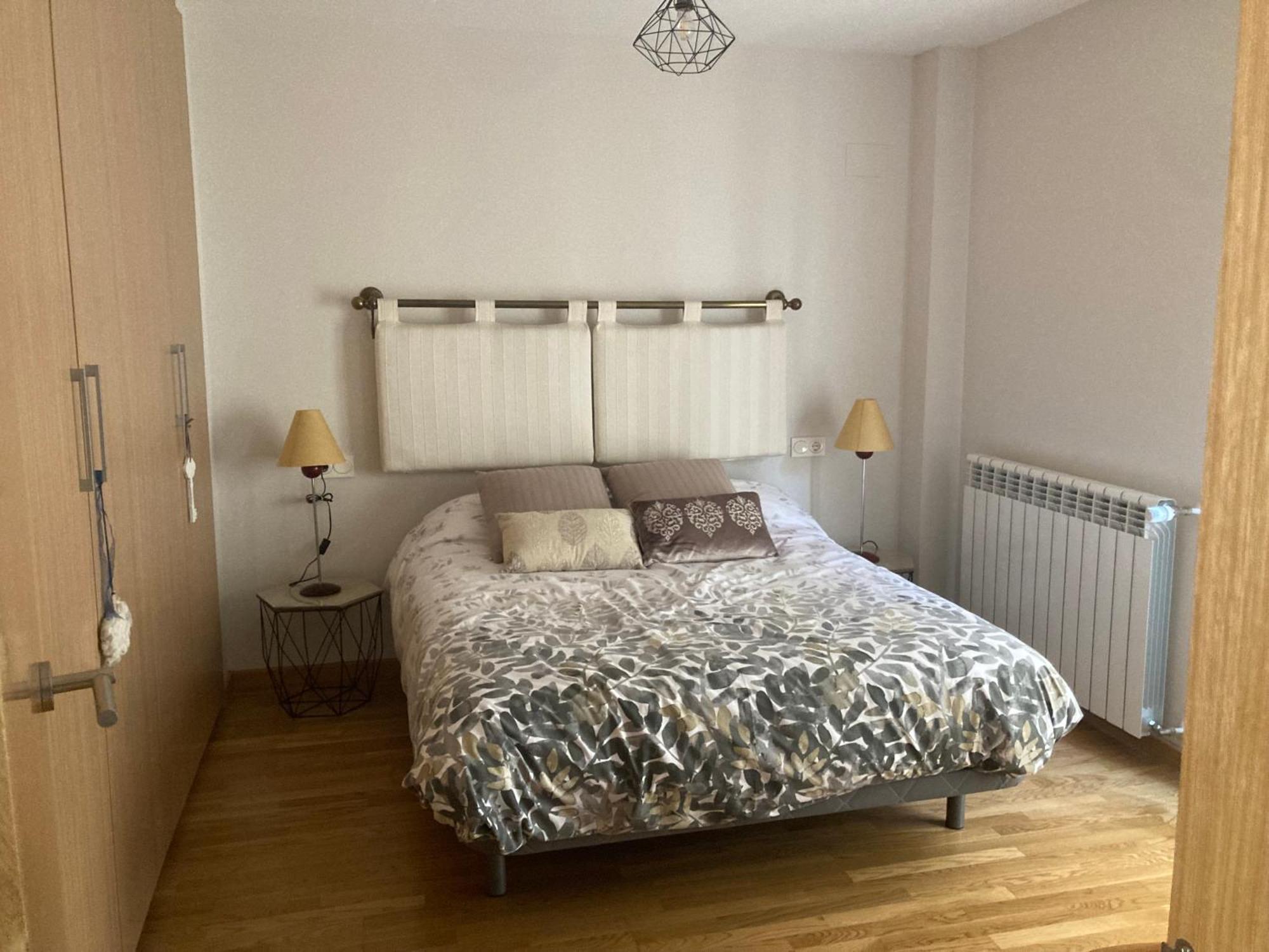 Modern & Cosy Apartment In Jaca Pyrenees Spain Eksteriør billede